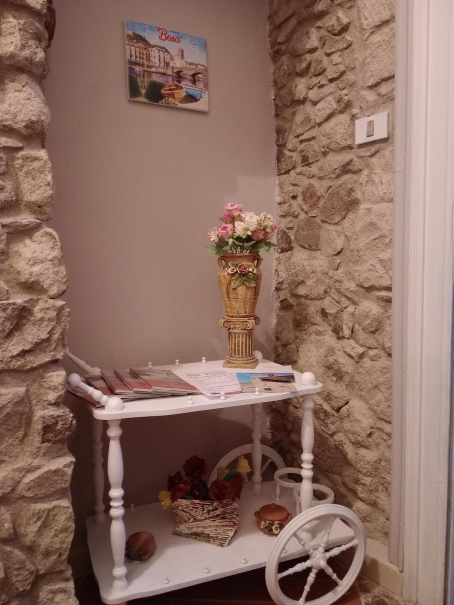Appartamento Vacanze Le Rose Bosa Exterior foto